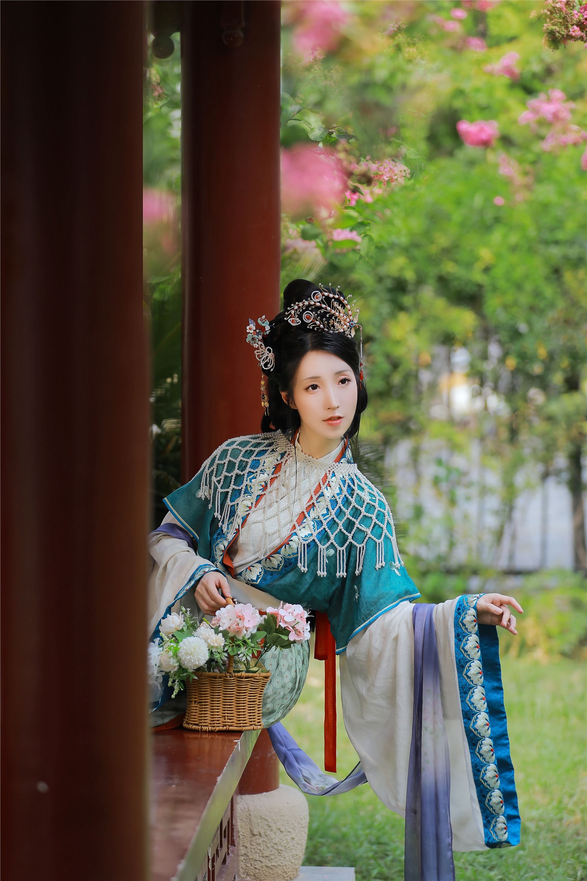 YITUYU艺图语 2025.01.30 秋风起 李猜